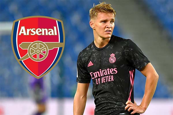 Martin-Odegaard-visits-Arsenal